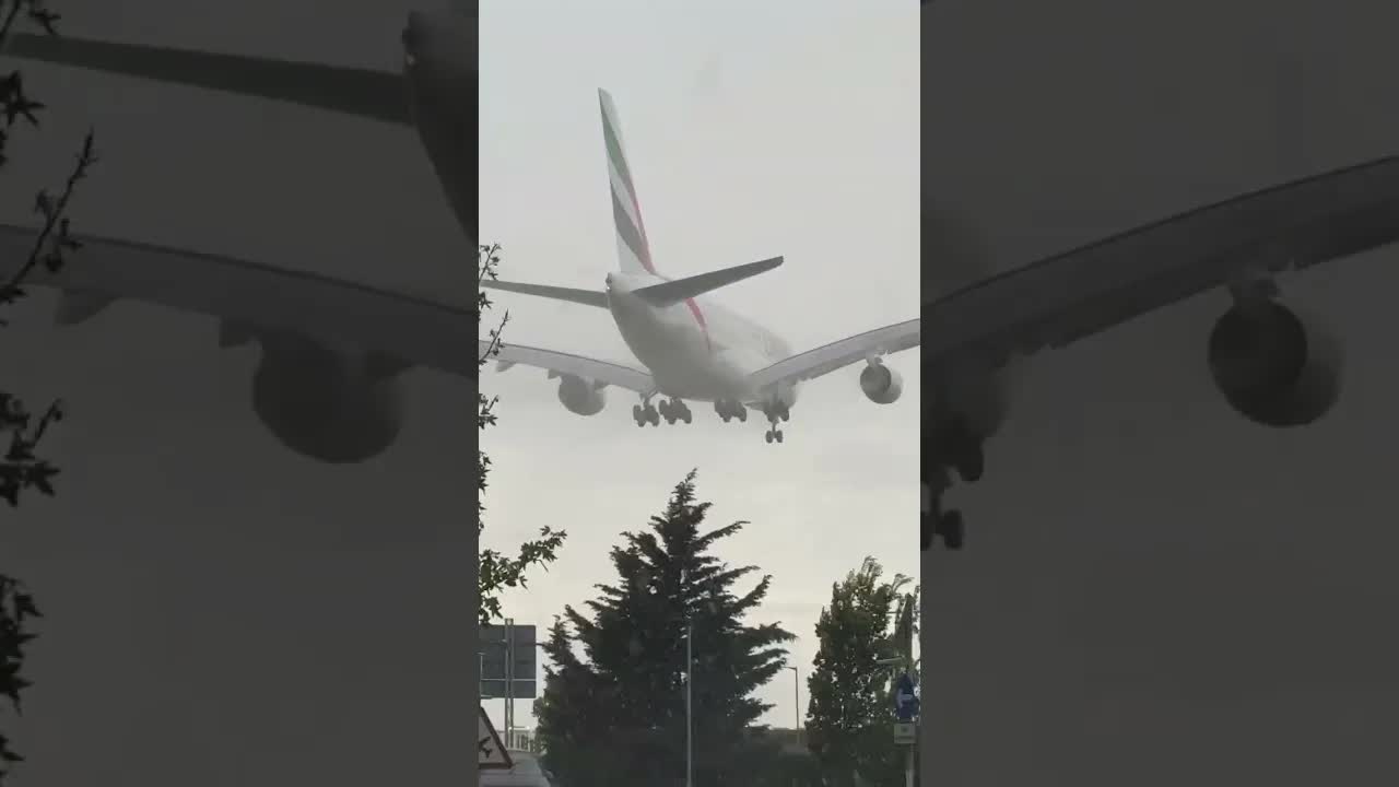 listen to those 4 rolls-Royce engines on the Airbus A380 scream #aviation #heathrow #airbus