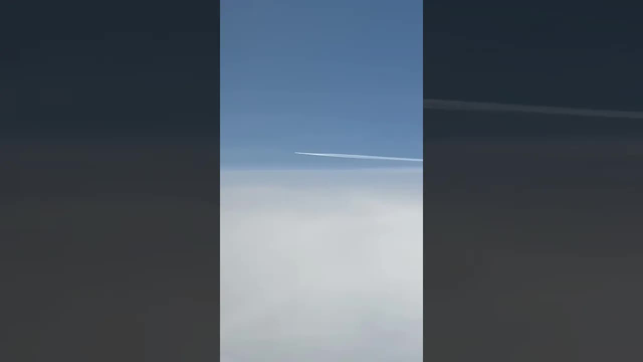 My little girl on a Dublin to Rome Ryanair Flight and plane-spotting #avaition #planespotting