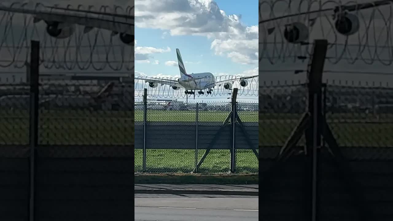 Slow motion of the Airbus A380 #heathrow #airbus #avaition
