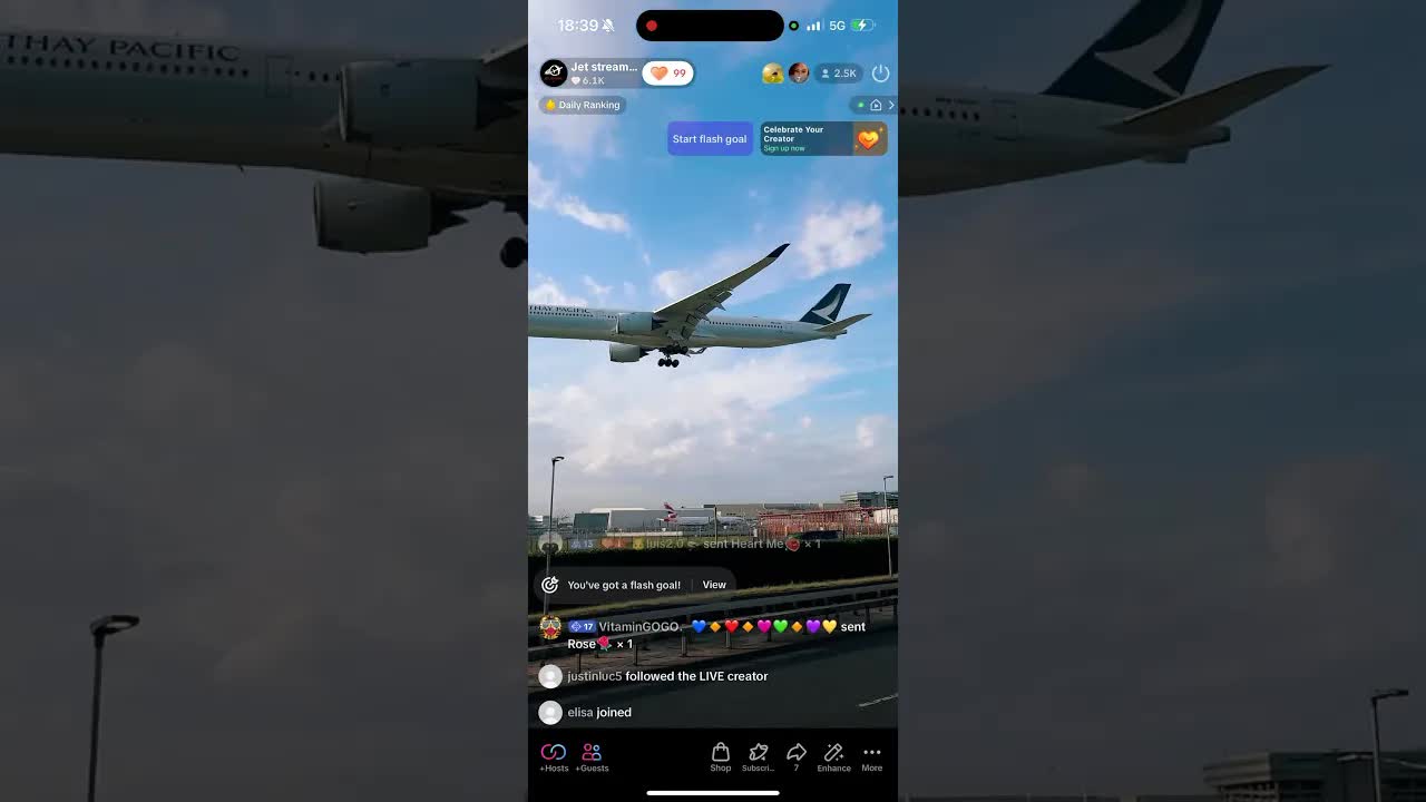Airbus A350 TikTok live from London Heathrow #aviation #planespotting #heathrow