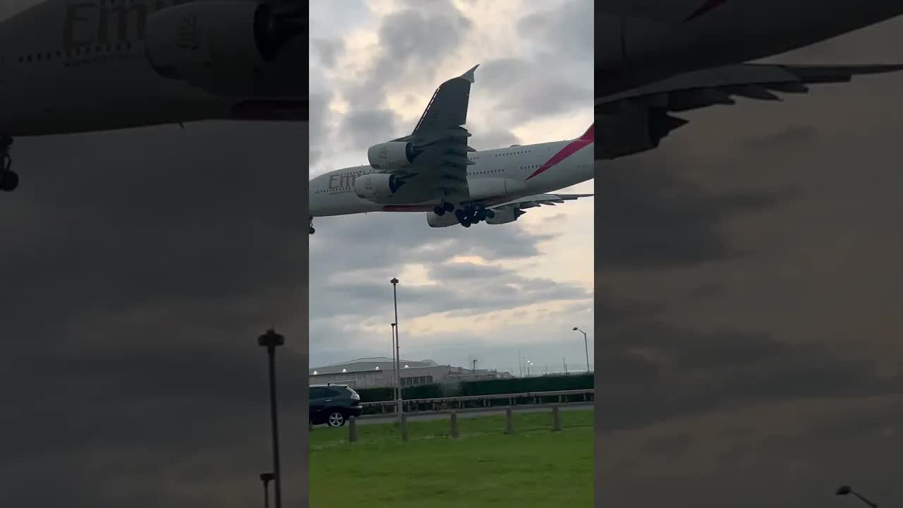 STUNNING EMIRATES A380 LANDING LONDON 🇬🇧 #airbus #aviation #heathrow #landing