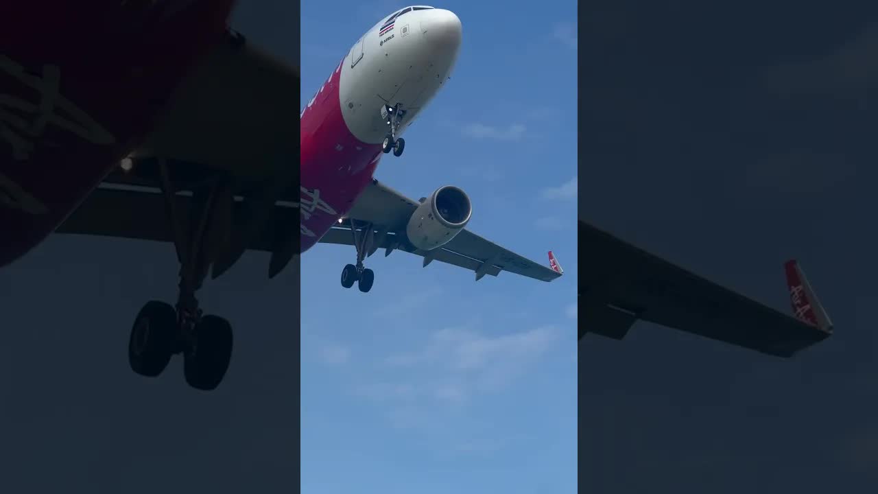 Airasia airbus A320 landing at phuket beach airport #planespotting #aviation #thailand