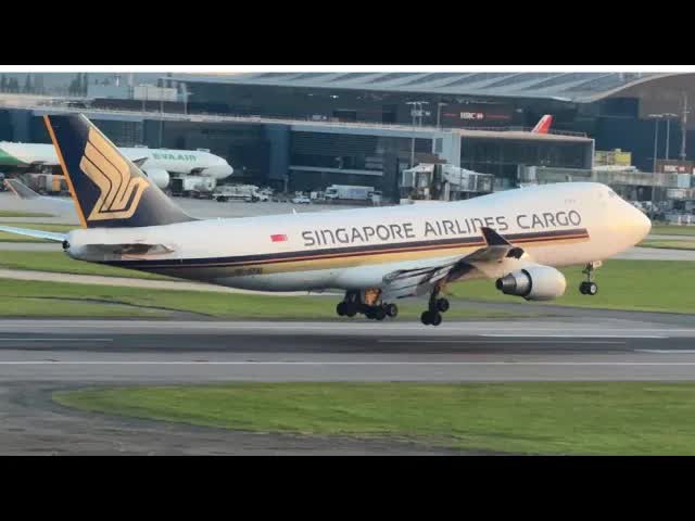 London Heathrow incredible roof top view of Boeing 747 and Airbus A380’s