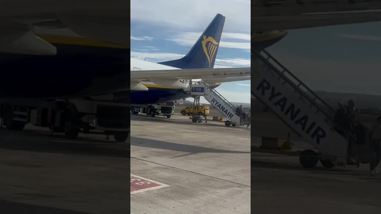 Ryanair Boeing 737-8 max 200 #spain #avaition #planespotting