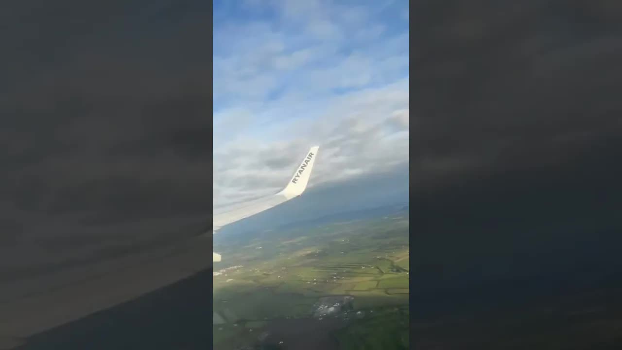Boeing 737 Leaving Dublin ireland 🇮🇪 #london #avaition #planespotting