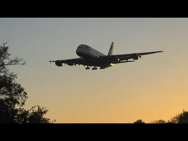 CRAZY Day at Heathrow Airport!! Non Stop Planes & Close Landings Planes Every Minute