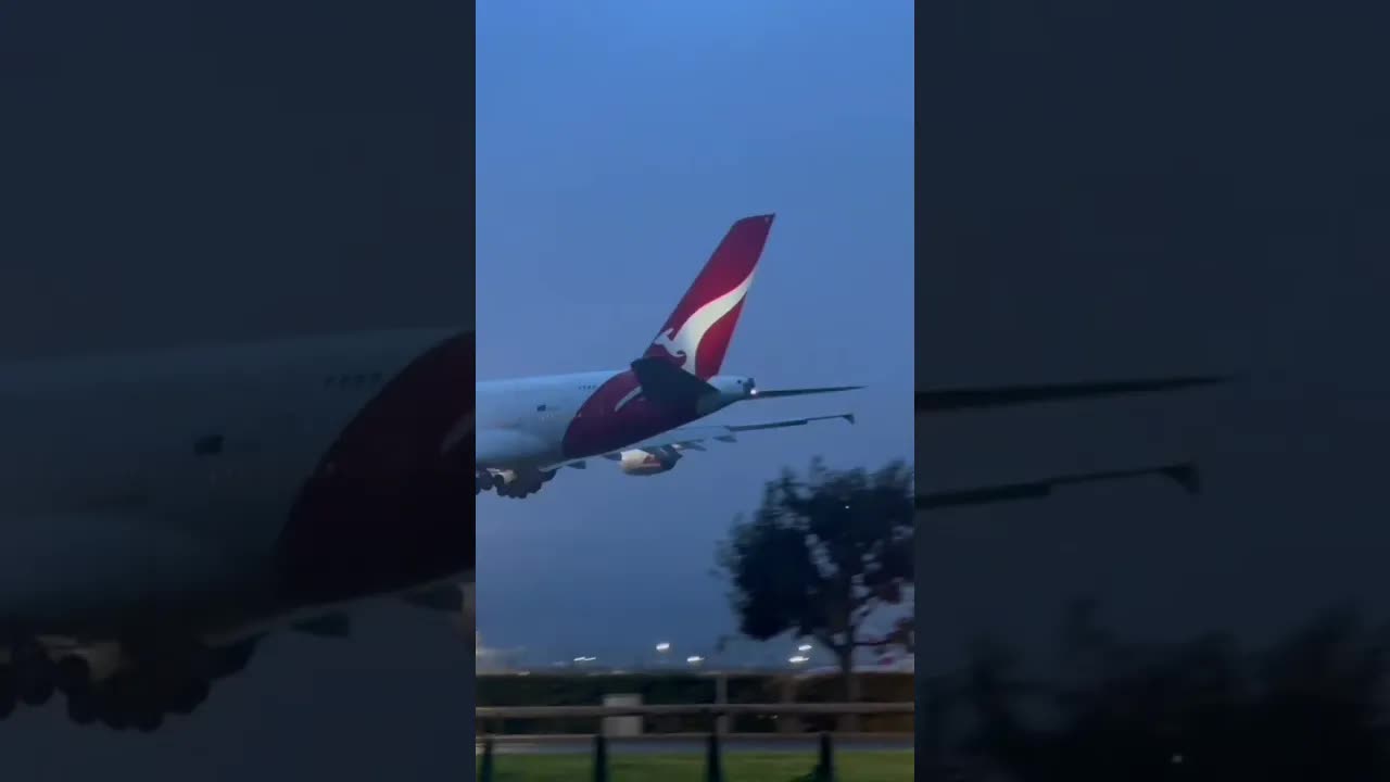 Two Airbus A380 screaming through the sky #avaition #heathrow #airbusa380