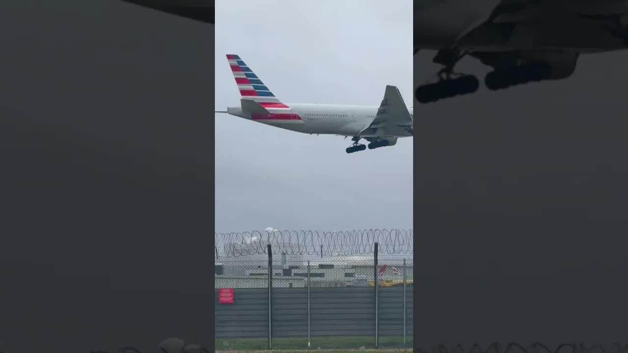 American Airlines, boeing 777 #heathrow #avaition #b777