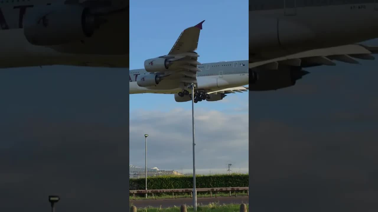 Qatar A380 back landing into Heathrow