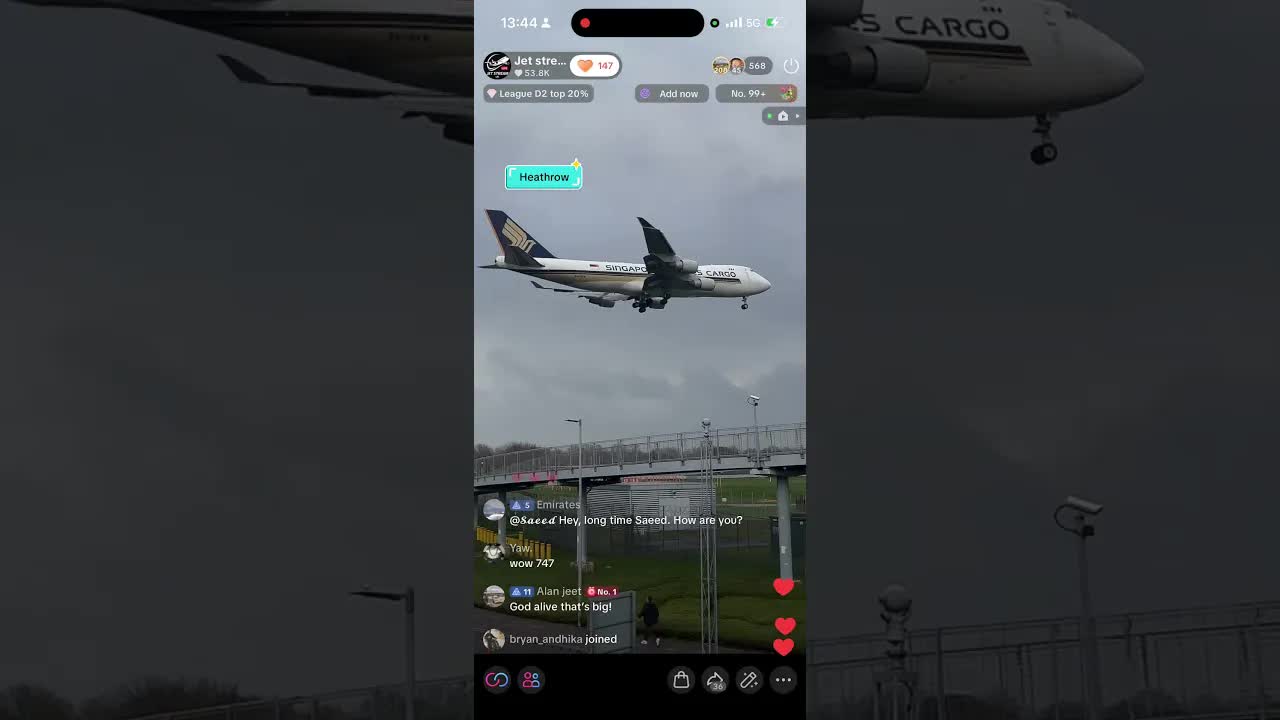 TikTok live clip of the Boeing 747 landing in to Heathrow Airport