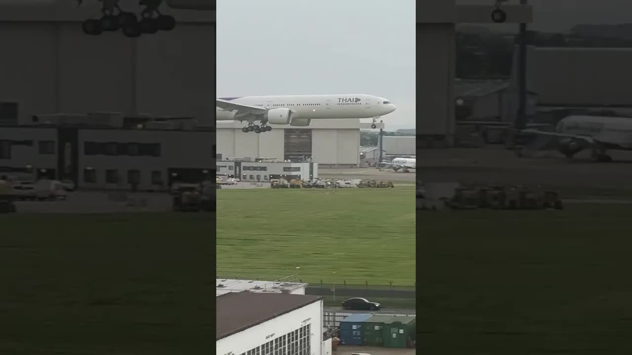 Thai Airways Boeing 777 landing London Heathrow #avaition