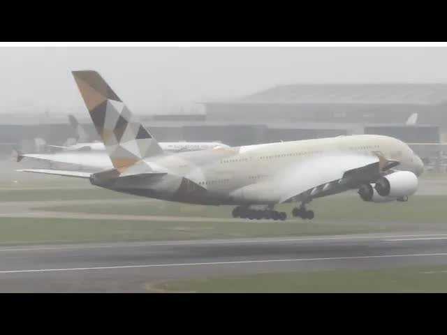 London Heathrow Runway view in the rain 🌧️